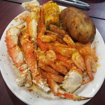 Picassos - King Crab legs Platter - Seafood Near Me - Memphis, Tennessee