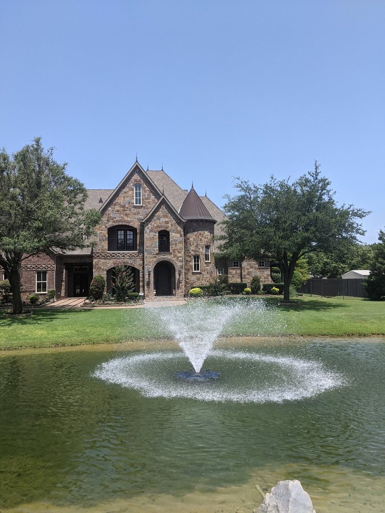 Slide of Maxim Construction Group