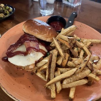 Jeremy's on the Hill - Fried Chicken sandwich with garlic fries - New American Near Me - Julian, California Jeremy's on the Hill - Fried Chicken sandwich with garlic fries - New American Near Me - Julian, California