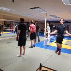 Comodus boxing club