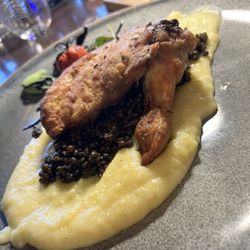 Gioia - Perhuhnbrust mit Belugalinsen