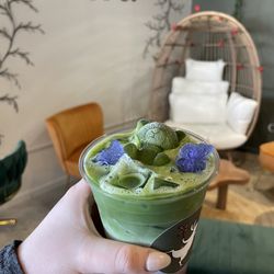 Vera Caffe - Iced Blueberry Matcha