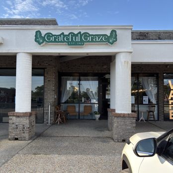 Grateful Graze - Outside - Salad Near Me - Wilmington, North Carolina Grateful Graze - Outside - Salad Near Me - Wilmington, North Carolina