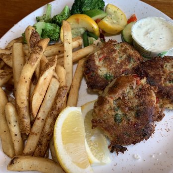 Drift Inn - Crab Cake Dinner - New American Near Me - Yachats, Oregon