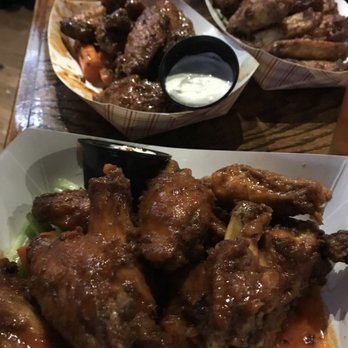 Olde Magoun's Saloon - Wings - Irish Near Me - Somerville, Massachusetts