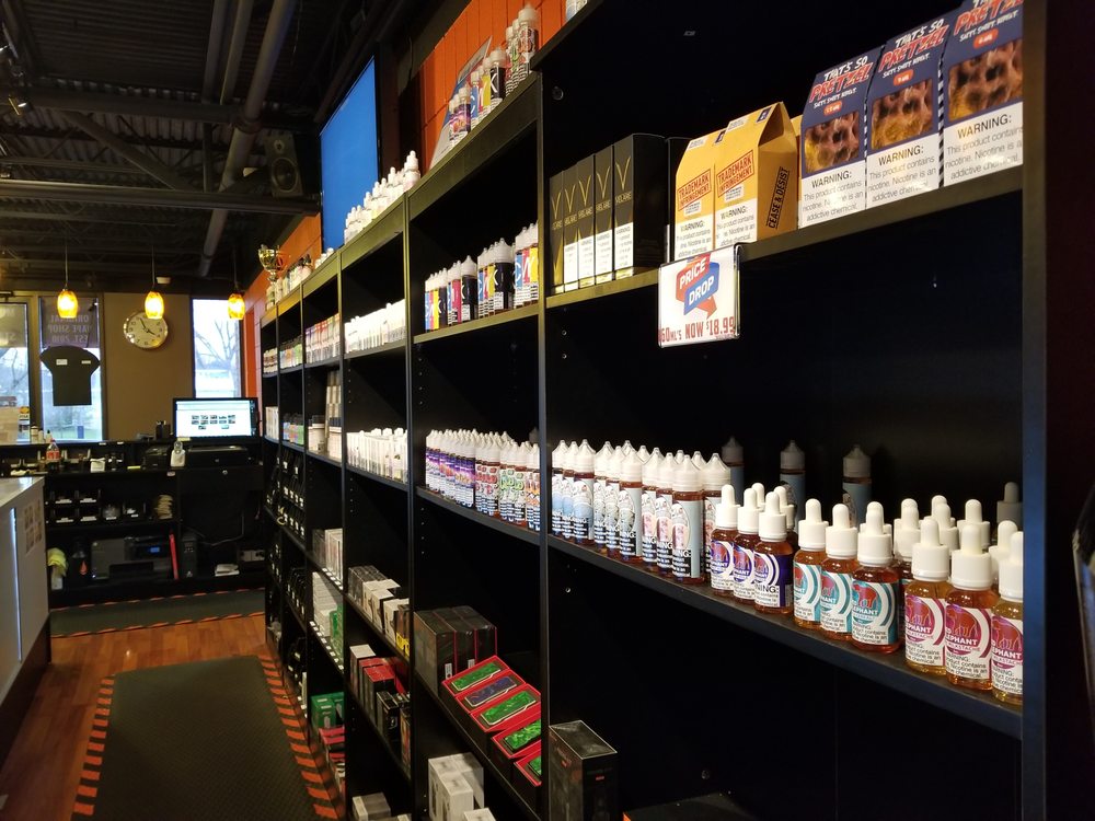 MISTERE’S VAPE SHOP Updated September 2024 632 Plymouth Ave NE