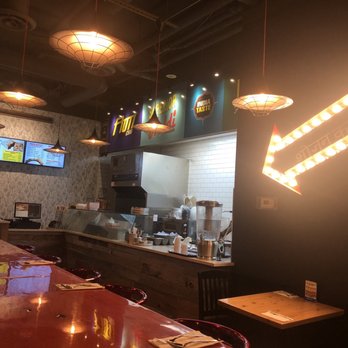 Colaba Junction - Ambiance - Indian Near Me - Toronto, Ontario