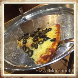 Pizza Nápoli - Sin mucha gracia, masa demasiado gruesa, pero mucho queso