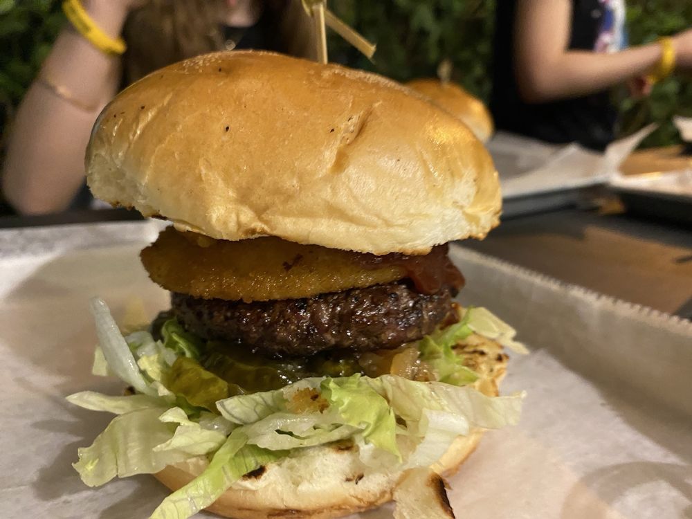 Dixie BBQ Kosher Restaurant