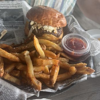 Bungalow Bar - American Near Me - Queens, New York Bungalow Bar - American Near Me - Queens, New York