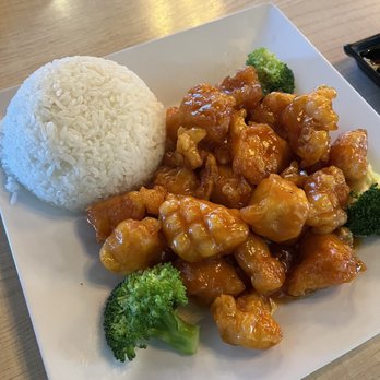 Noodle Works - Orange chicken with white rice - Chinese Near Me - Albuquerque, New Mexico
