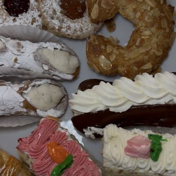 B & W Bakery - Bakeries Near Me - Hackensack, New Jersey