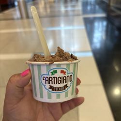 L’Artigiano Gelato - Hazelnut Gelato