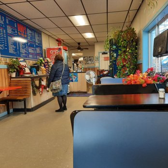 Dino's Pizza - Inside - Pizza Near Me - Searsport, Maine Dino's Pizza - Inside - Pizza Near Me - Searsport, Maine