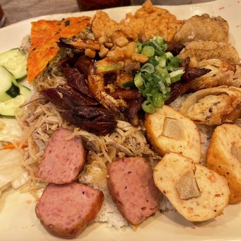 Com Tam Kieu - Ten item plate - Vietnamese Near Me - San Gabriel, California