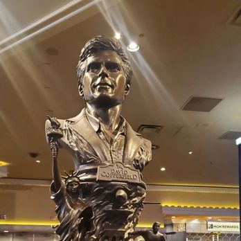 David Copperfield - Magicians Near Me - Las Vegas, Nevada David Copperfield - Magicians Near Me - Las Vegas, Nevada
