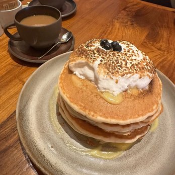 Yardbird - Lemon Meringue Pie Pancakes - Southern Near Me - Los Angeles, California