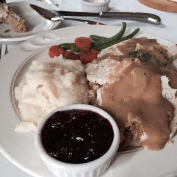 Ye Olde Tavern - Roast turkey-amazing flavor. The best I've had! - American Near Me - Manchester, Vermont Ye Olde Tavern - Roast turkey-amazing flavor. The best I've had! - American Near Me - Manchester, Vermont
