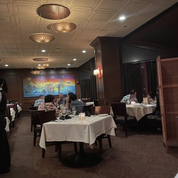 Ruth's Chris Steak House - Steakhouses Near Me - Honolulu, Hawaii Ruth's Chris Steak House - Steakhouses Near Me - Honolulu, Hawaii