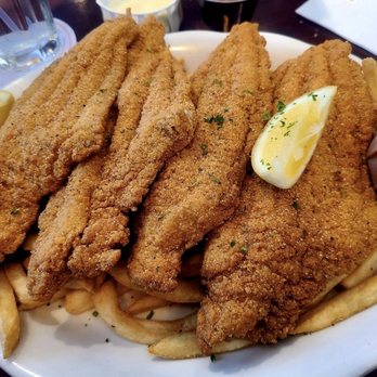 Pappadeaux Seafood Kitchen - Fried catfish fillets - Cajun/Creole Near Me - Austin, Texas