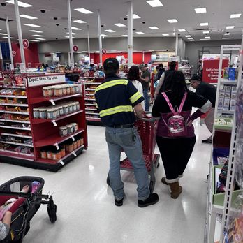 Target - Line on a Monday 6pm. Only one cashier open and self checkout is 10 items or fewer. Is it really that difficult to open 1 more cashier? - Department Stores Near Me - Stockton, California Target - Line on a Monday 6pm. Only one cashier open and self checkout is 10 items or fewer. Is it really that difficult to open 1 more cashier? - Department Stores Near Me - Stockton, California