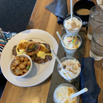 Hash Kitchen - Breakfast & Brunch Near Me - Scottsdale, Arizona