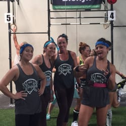 Turn 2 Crossfit - We compete and we have FUN!!!!!
