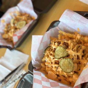 Byrd’s Hot Chicken - Halal Near Me - Schaumburg, Illinois