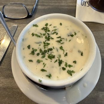 Anna Maria Oyster Bar - Ellenton - Clam chowder - Seafood Near Me - Ellenton, Florida Anna Maria Oyster Bar - Ellenton - Clam chowder - Seafood Near Me - Ellenton, Florida