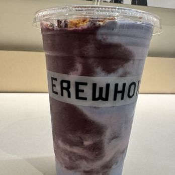 Erewhon Manhattan Beach - Sydney Sweeney - Grocery Near Me - Manhattan Beach, California Erewhon Manhattan Beach - Sydney Sweeney - Grocery Near Me - Manhattan Beach, California
