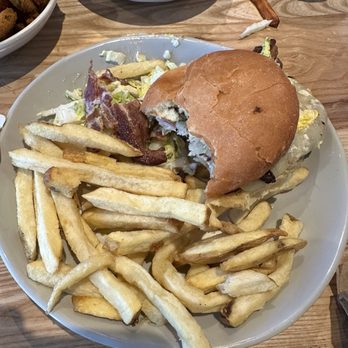 Chicken N Pickle - The sandwich fell apart from being wet - Pickleball Near Me - Henderson, Nevada
