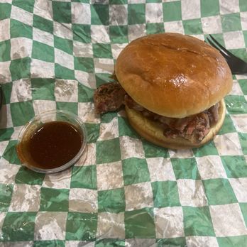 Sharko's BBQ - Burnt ends sandwich... the meat was good, but not burnt ends. - Barbeque Near Me - Downers Grove, Illinois