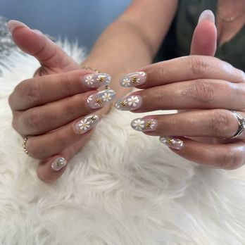 Queen Nails - Nail Salons Near Me - Brooksville, Florida Queen Nails - Nail Salons Near Me - Brooksville, Florida