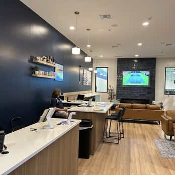 Paddle Lands - Lobby - Pickleball Near Me - Jacksonville, Florida