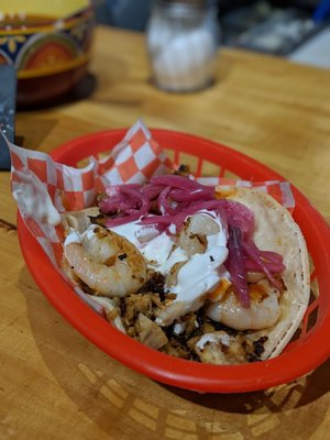 Seven Lives Tacos y Mariscos by null