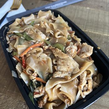 The Eastern Peak - Franklin - Drunken Noodles - Thai Near Me - Franklin, Tennessee