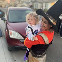 Halloween trick or treating! Halloween trick or treating!
