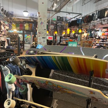 Zumiez - Store is on 2nd floor - Shoe Stores Near Me - Colorado Springs, Colorado Zumiez - Store is on 2nd floor - Shoe Stores Near Me - Colorado Springs, Colorado