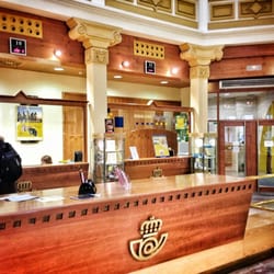 Correos Y Telégrafos - Increíble. No haya casi gente !!!