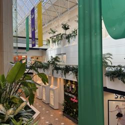 Canal Place - Inside mall