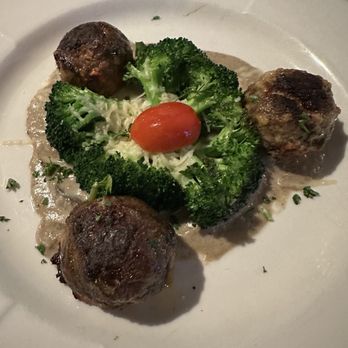 Pittstown Inn - Meatballs - New American Near Me - Pittstown, New Jersey Pittstown Inn - Meatballs - New American Near Me - Pittstown, New Jersey