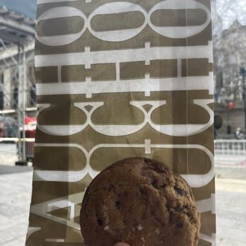 Fauchon Paris - This cookie is divine - Desserts Near Me - New York, New York Fauchon Paris - This cookie is divine - Desserts Near Me - New York, New York