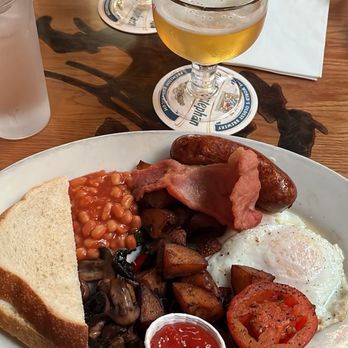 Lucky Baldwin's Pub - Full English Breakfast - Pubs Near Me - Pasadena, California Lucky Baldwin's Pub - Full English Breakfast - Pubs Near Me - Pasadena, California
