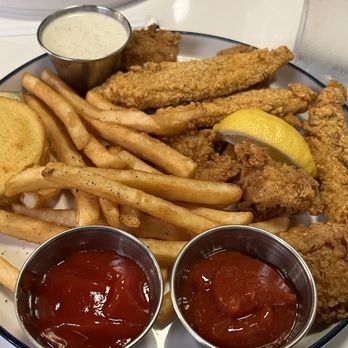 Sawyer & Co - Catfish Platter - Diners Near Me - Austin, Texas Sawyer & Co - Catfish Platter - Diners Near Me - Austin, Texas