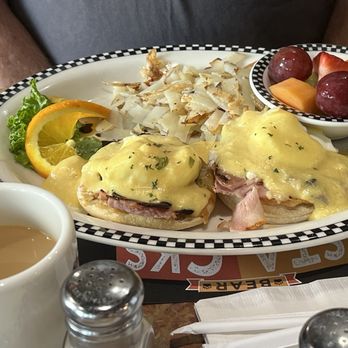 Black Bear Diner San Antonio City Base - Classic Benedict (710 cals.) Classic Benedict (710 cals.) - Diners Near Me - San Antonio, Texas