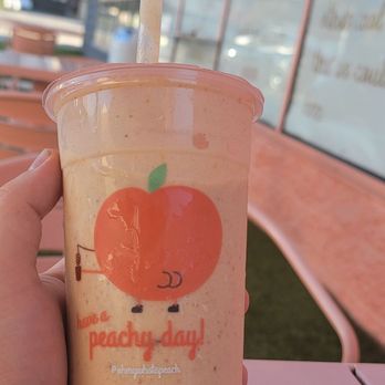 Whata Peach - Penutbutter banana smoothie with almond milk - Juice Bars & Smoothies Near Me - Studio City, California Whata Peach - Penutbutter banana smoothie with almond milk - Juice Bars & Smoothies Near Me - Studio City, California