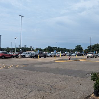 The Home Depot - Large parking lot - Hardware Stores Near Me - Minneapolis, Minnesota The Home Depot - Large parking lot - Hardware Stores Near Me - Minneapolis, Minnesota