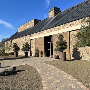 Niner Wine Estates - Wine Tasting Room Near Me - Paso Robles, California Niner Wine Estates - Wine Tasting Room Near Me - Paso Robles, California