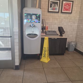 Wendy's - Burgers Near Me - Lakeville, Minnesota Wendy's - Burgers Near Me - Lakeville, Minnesota