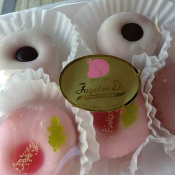 Fugetsu-Do - My favorite mochi spot in socal by far!!! The chocolate ones also awesome - Candy Stores Near Me - Los Angeles, California Fugetsu-Do - My favorite mochi spot in socal by far!!! The chocolate ones also awesome - Candy Stores Near Me - Los Angeles, California